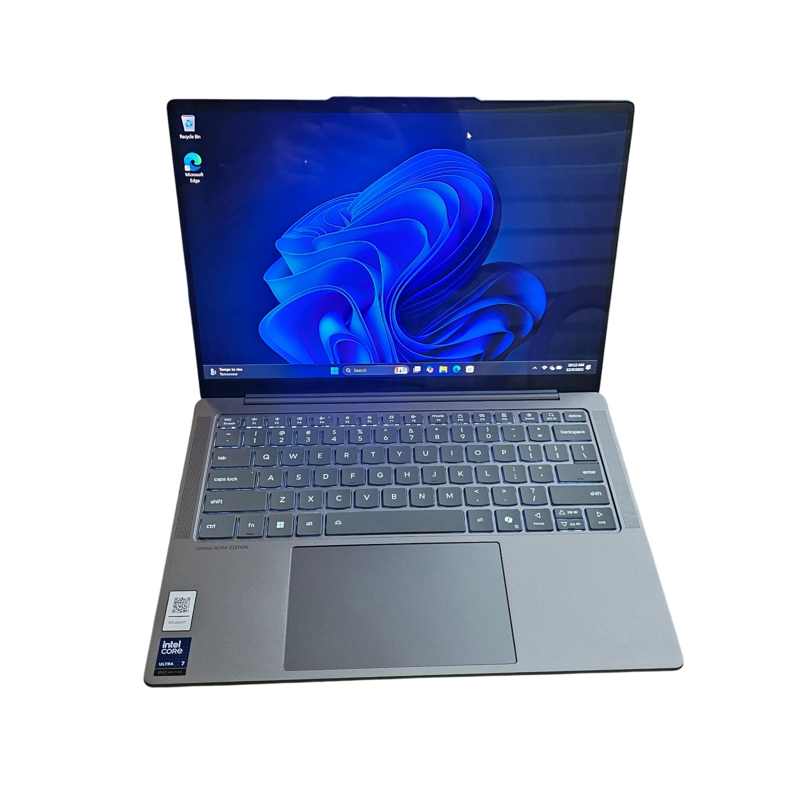 Lenovo Slim 7 14ILL10 14" OLED Intel Core Ultra 7 258V - 32GB RAM - 1TB SSD gallery