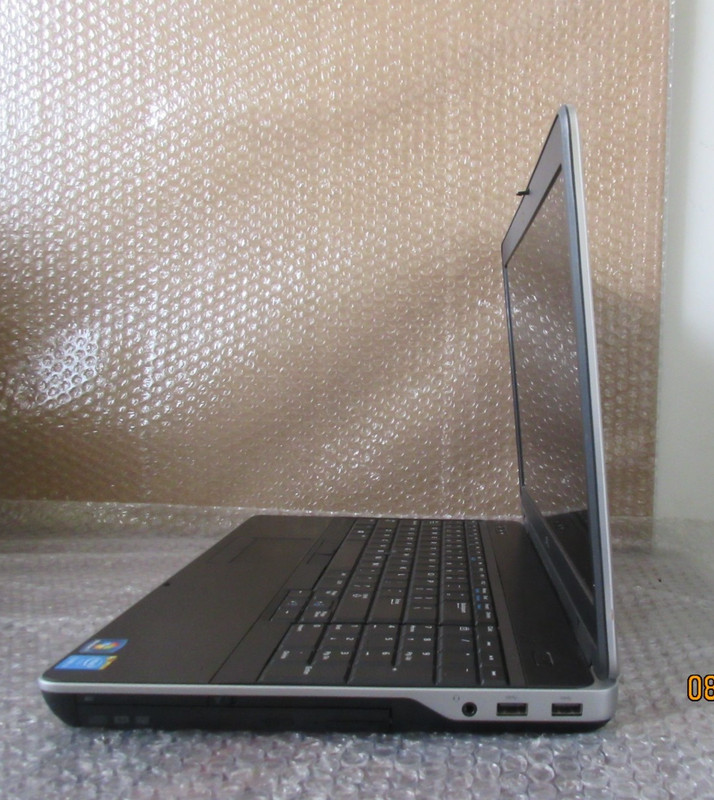 DELL PRECISION M2800 Laptop 15.6" 8GB RAM Intel i5 4thGen. 500 HDD gallery
