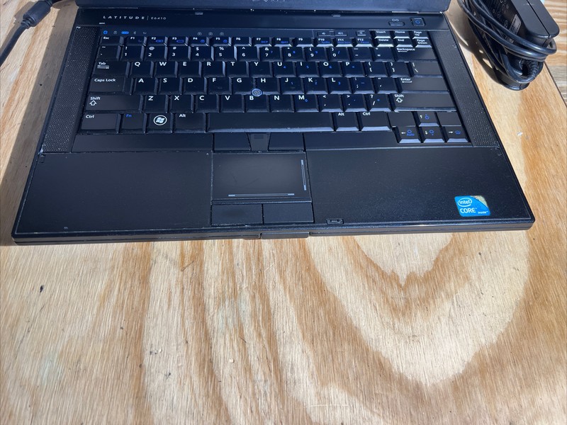 Dell Latitude E6410, Core i5 M540 2.5GHz, 6GB RAM, 128GB SSD, DVD-RW, Win 10 Pro gallery