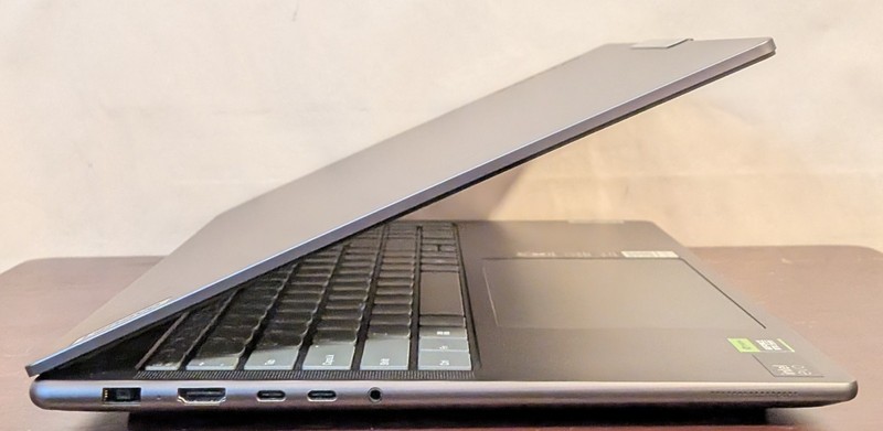 Lenovo Yoga Pro 9i 16" 3.2K 165Hz (Core Ultra 9 185H, 32GB/1TB SSD, RTX 4050) gallery