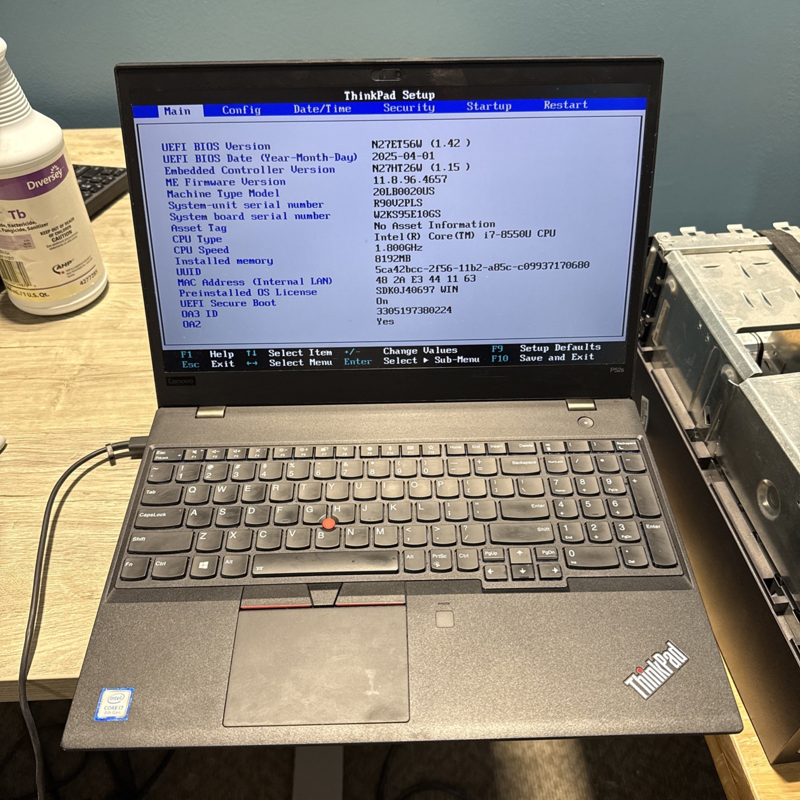 Lenovo ThinkPad P52s i7-8550U 1.80GHz 8GB DDR4 NO SSD NO OS *UNKNOWN GPU* Laptop gallery