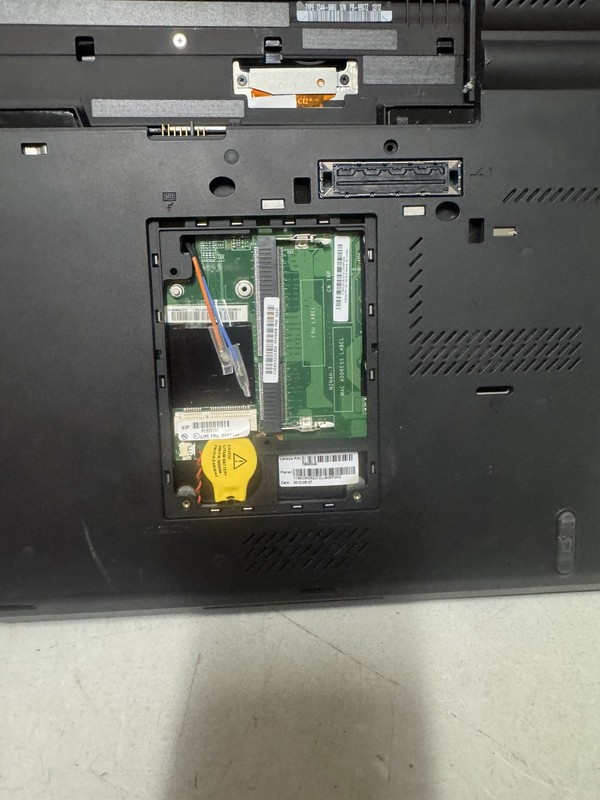 Lenovo ThinkPad T430 i5 vPro Laptop Parts Repair No Power AS-IS No Battery gallery