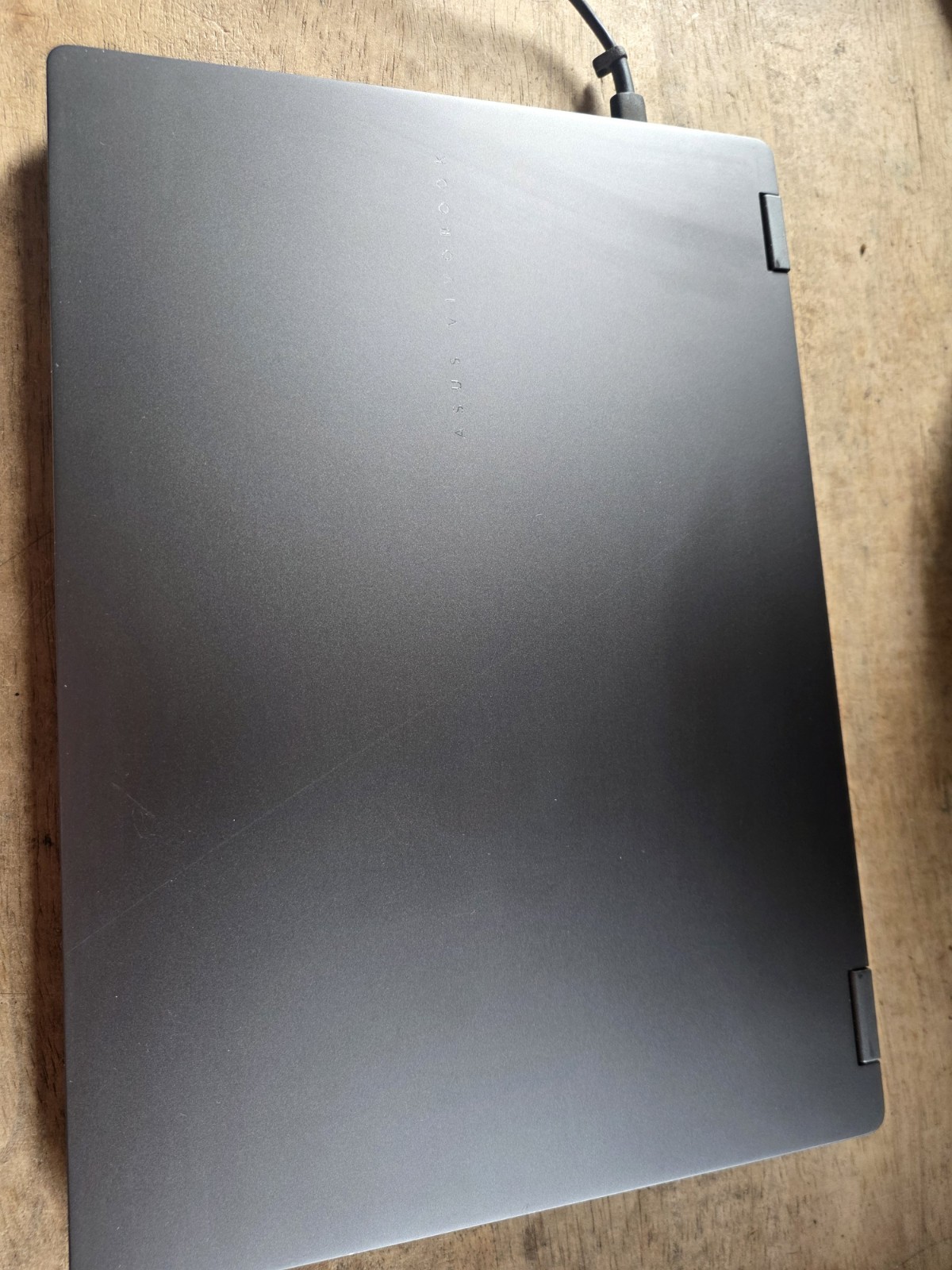 Asus Vivobook 14 Flip Core Ultra 7 256V 2.2GHz 16GB 1TB 14" TP3407SA Copilot+ PC gallery