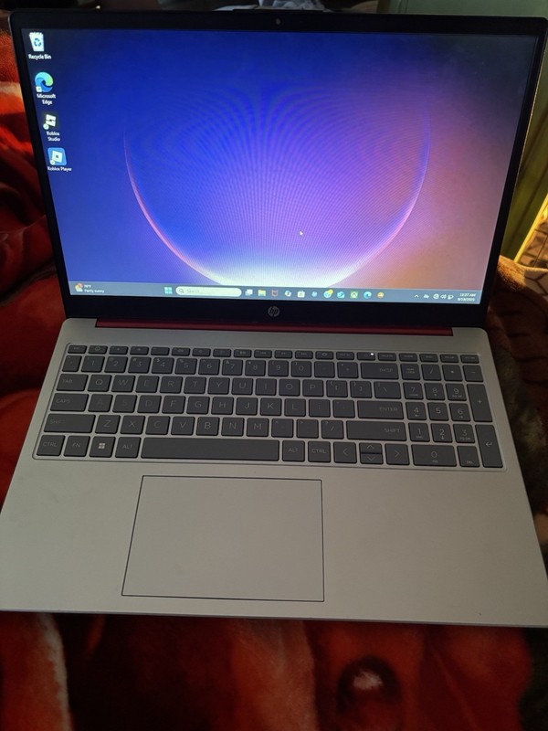 HP Laptop 15-FD0083WM 15.6" N200 1.0GHz 4GB RAM 128GB SSD gallery