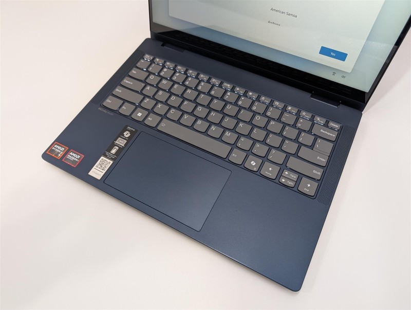 Lenovo IdeaPad 5 2in1 14" Ryzen AI 7 350 16GB 1TB SSD 860M Blue Used-Very Good gallery