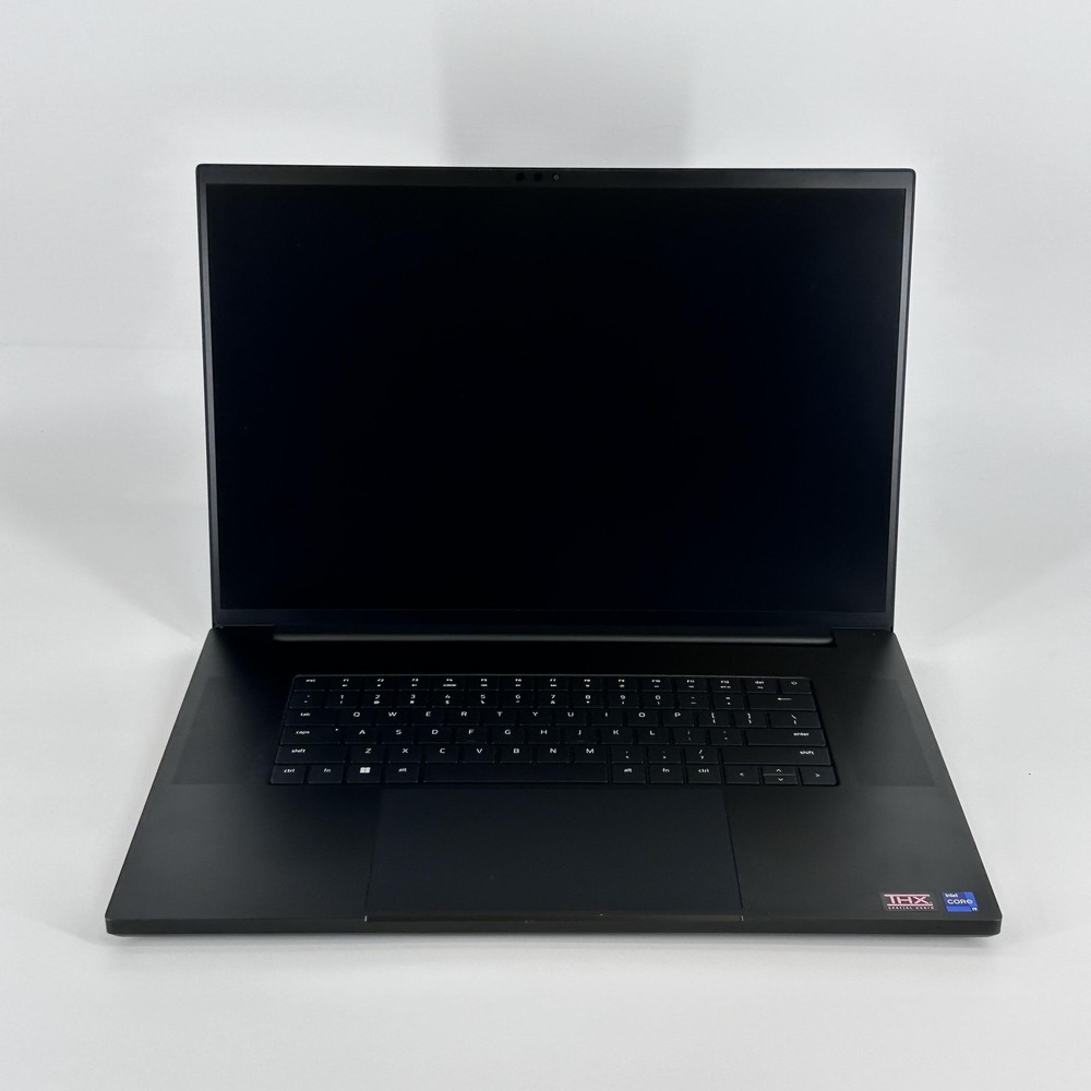 Razer Blade 18 240Hz QHD+ 2.2 GHz i9-13950HX 32GB 1TB/1TB NVIDIA RTX 4090 Good