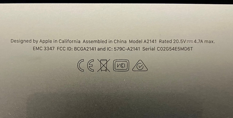 Apple MacBook Pro A2141 16" AMD Radeon Pro 5500M 2.3GHz Intel i9-9880H 32GB 1TB gallery
