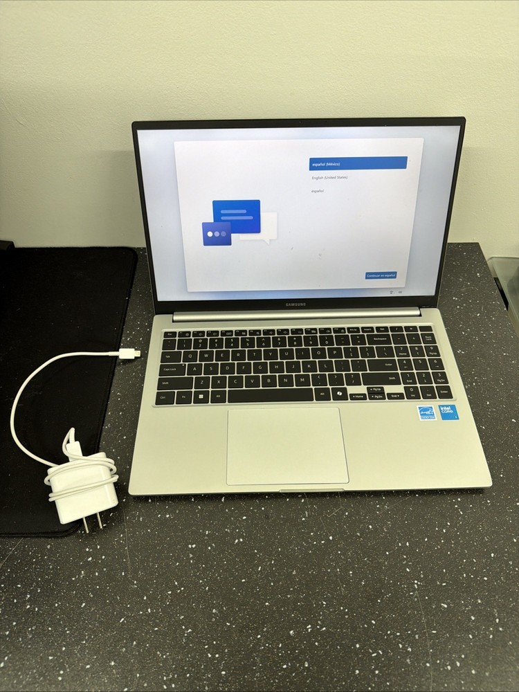 Samsung Galaxy Book 4 15.6" Core 7 150U 16GB RAM 512GB NVMe Win-11