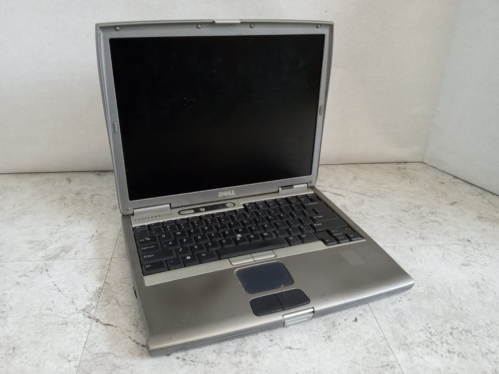 Dell Latitude D600 14" Laptop Intel Pentium CPU - POWER DEAD - READ -RR
