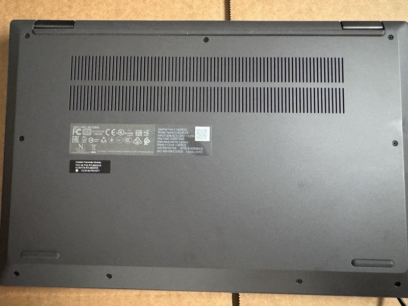 Lenovo IdeaPad Flex 5 14'' FHD Convertible 128GB SSD AMD R3 4300U 2.7 GHz gallery
