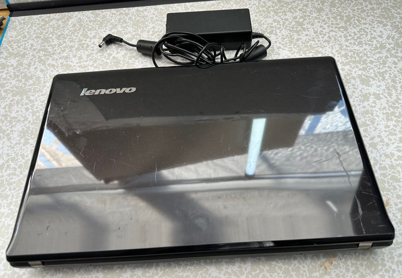 Lenovo G570, 15.6" Intel Core i5 2430M 2.40GHz, 8GB Ram, 500GB HDD, Used gallery