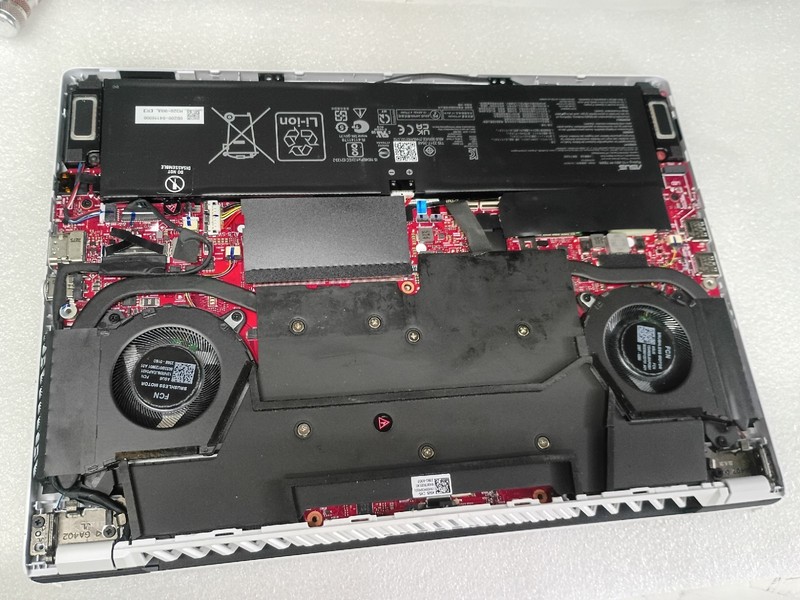 Asus ROG Zephyrus G14 GA402 14 165Hz QHD+ Ryzen 9 7940HS (FOR PARTS) READ DESCRI gallery