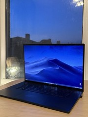 OLED 4k Powerful Business Laptop — 16GB RAM 1 TB AMD Ryzen 7 7735U 8 Core