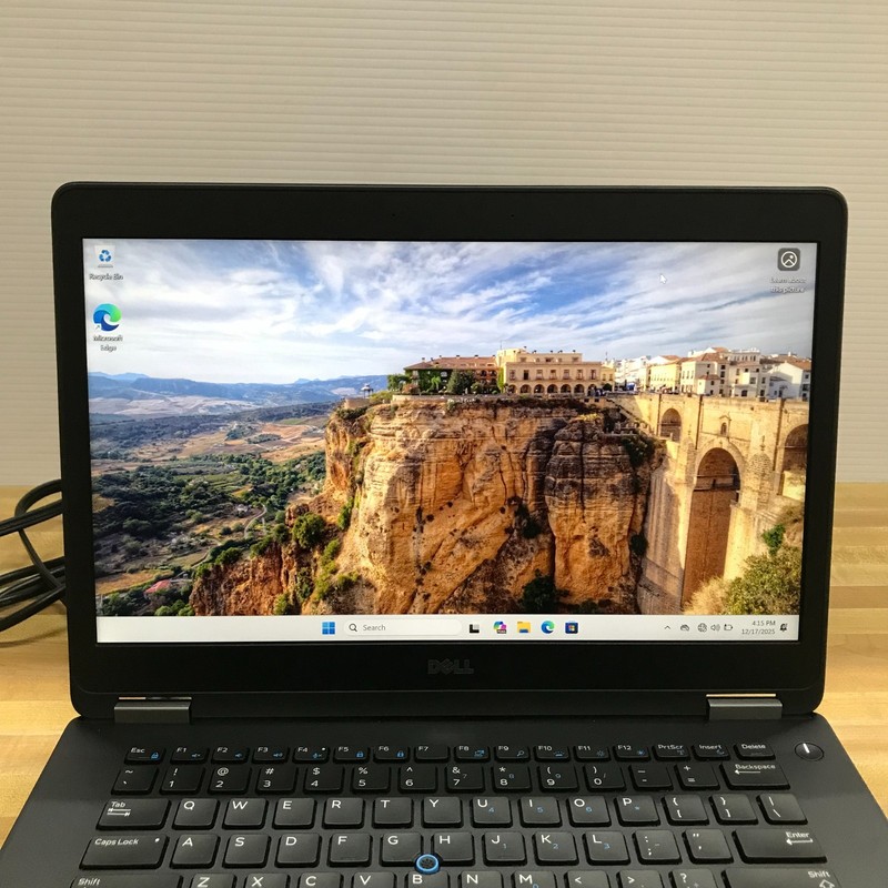 Dell Latitude E7470 14" FHD Laptop i5-6300U 16GB RAM 256GB SSD (Windows 11 Pro) gallery