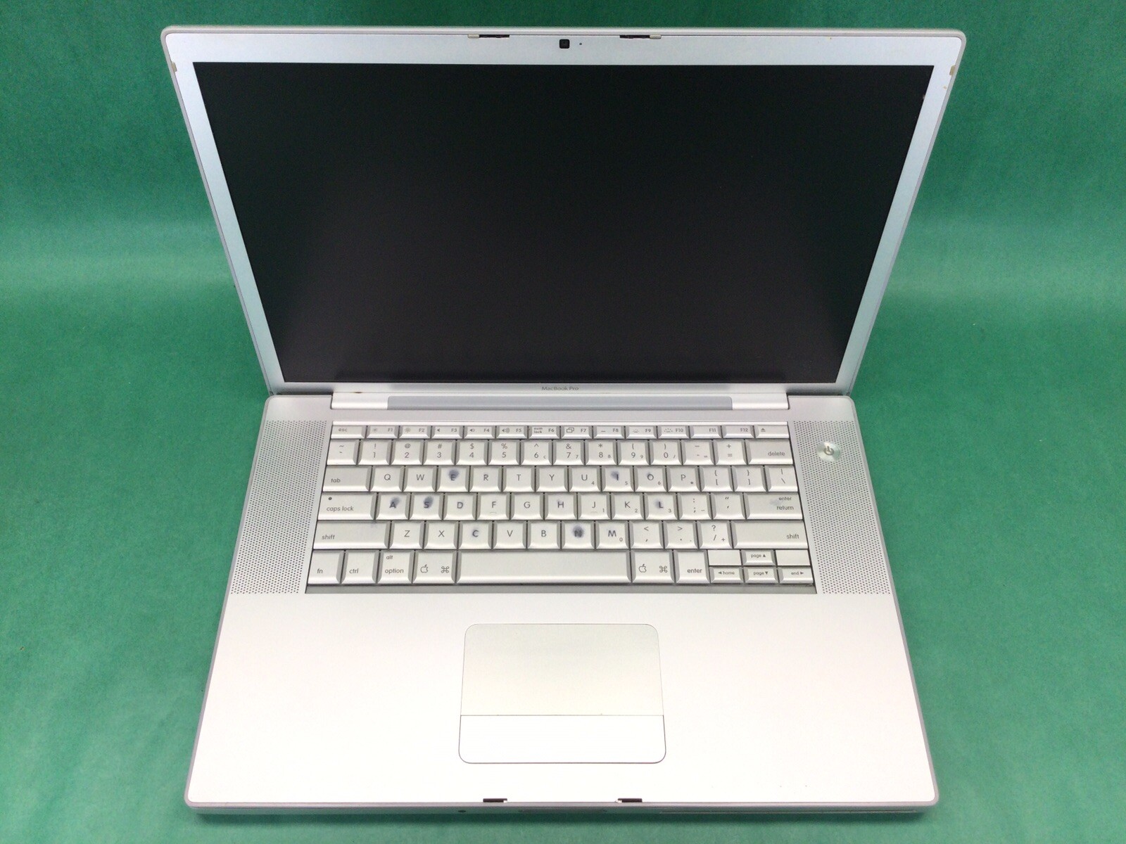 Apple MacBook Pro A1150 - 15.5” Laptop - UNTESTED gallery