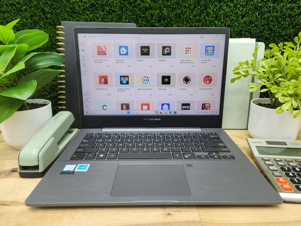ASUS ExpertBook P5440F 14" FHD i7-8565U 1.8GHz 16GB 240GB SSD Windows 11 Pro ~