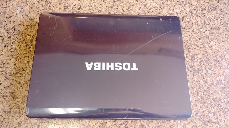 Used Lot of 4 - Assorted Toshiba Satellite's - L505, L655, L755D, A215 - No HDD gallery