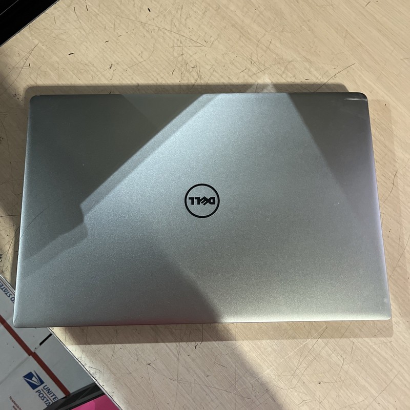 DELL XPS 13 9350 INTEL CORE I5-6200U 2.30GHZ 8GB RAM NO HD gallery