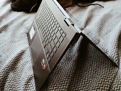 HP ENVY x360 15m-eu0013dx 15.6 inch (256GB, Intel Core i5 10th Gen., 3.60GHz BLK
