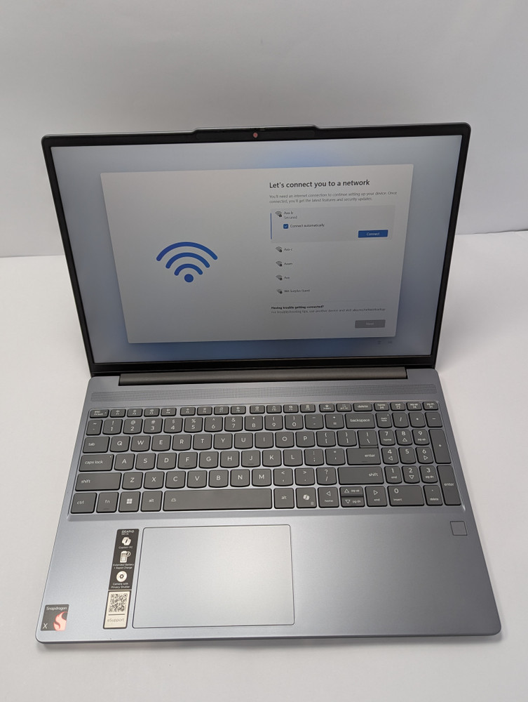 Lenovo IdeaPad Slim 3x Snapdragon X 16GB RAM 1TB SSD 15.6" Touch WUXGA 1920x1200