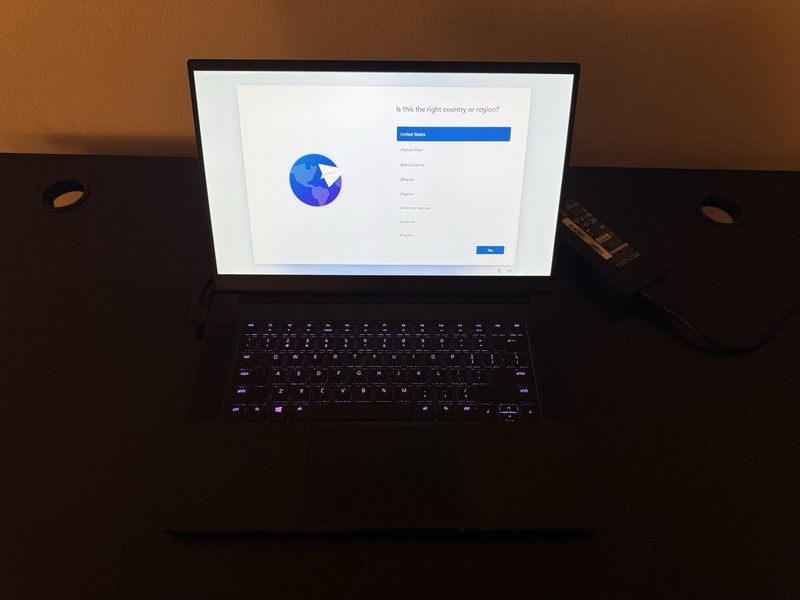 Razer Blade 15 Base 2020 Gaming Laptop + free backpack. RTX 2070, 512GB, 16GB gallery