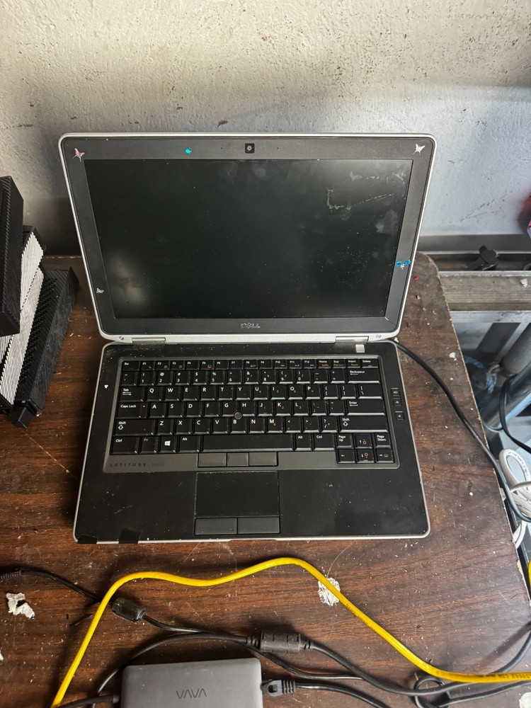 Dell Latitude E6330 Laptop for Parts/Repair #5914