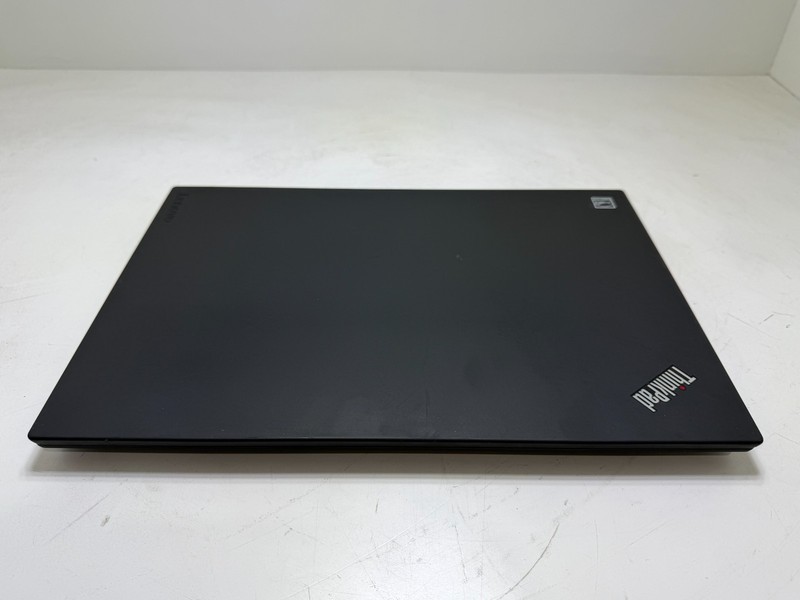 Lenovo ThinkPad P52s Intel Core i7-8650U 8GB RAM 256GB SSD Win 11 gallery