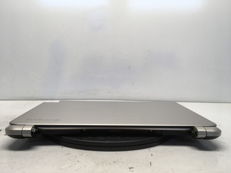 Toshiba Satellite S55-B5289 Intel i7-4710HQ 2.5GHz 4 GB NO HDD No Batt gallery