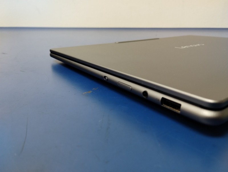 Lenovo Slim 7 14ILL10, Intel Core Ultra 7 258V, 2.20 GHz, 32 GB RAM, 1 TB NVMe gallery