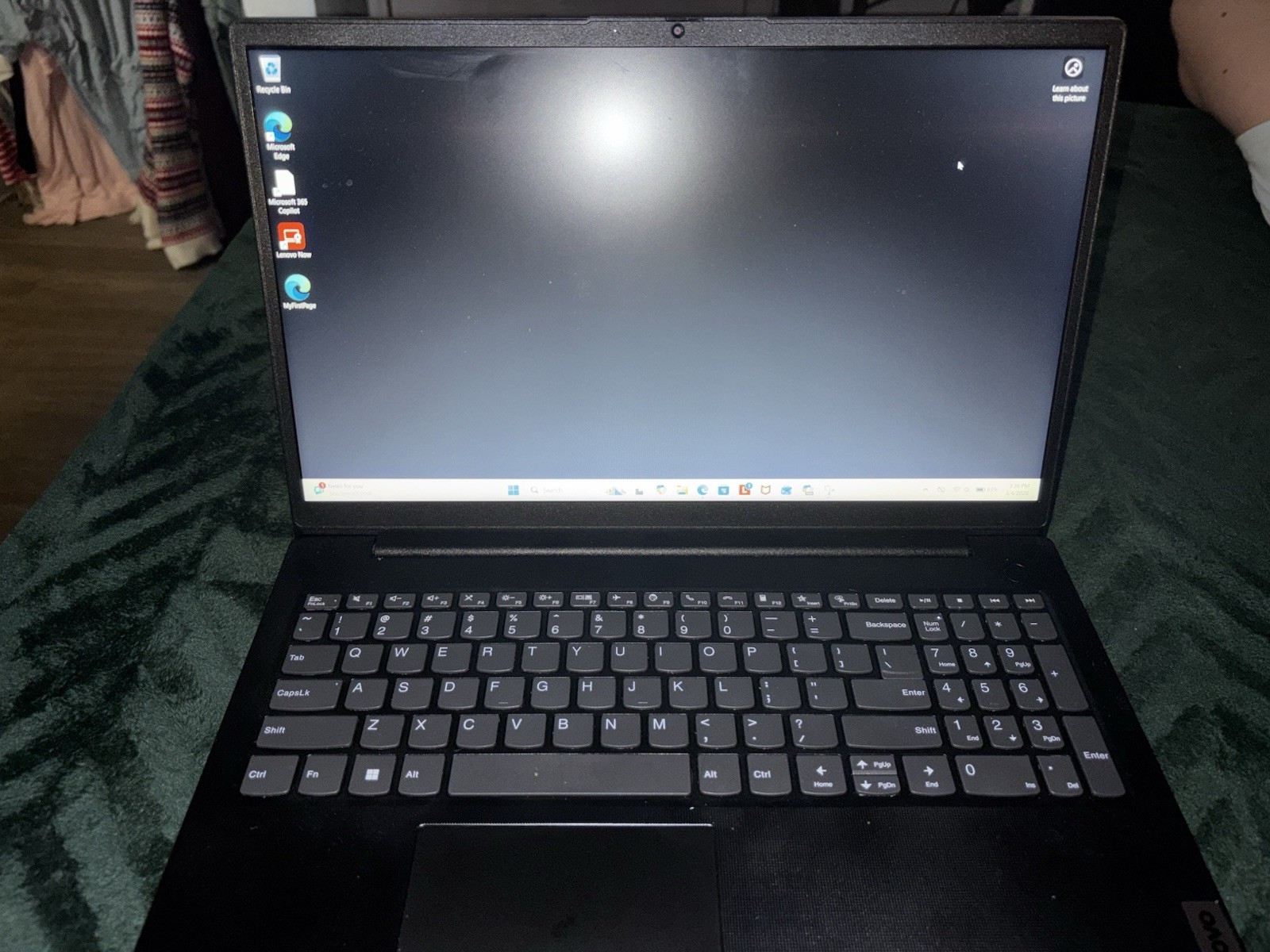 Lenovo V15 G2 IJL Windows 11 Intel Celeron N4500 1.1GHz 8GB RAM 128GB SSD 15.6" gallery