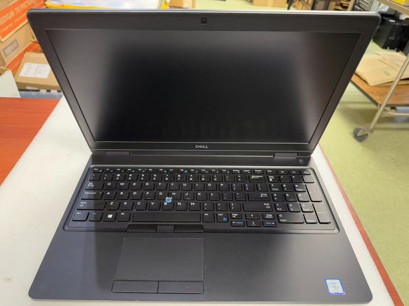 Dell Latitude 5590 Laptop Core i5-8350U@1.70GHz 8GB RAM 256GB SSD - Win 11 Pro gallery