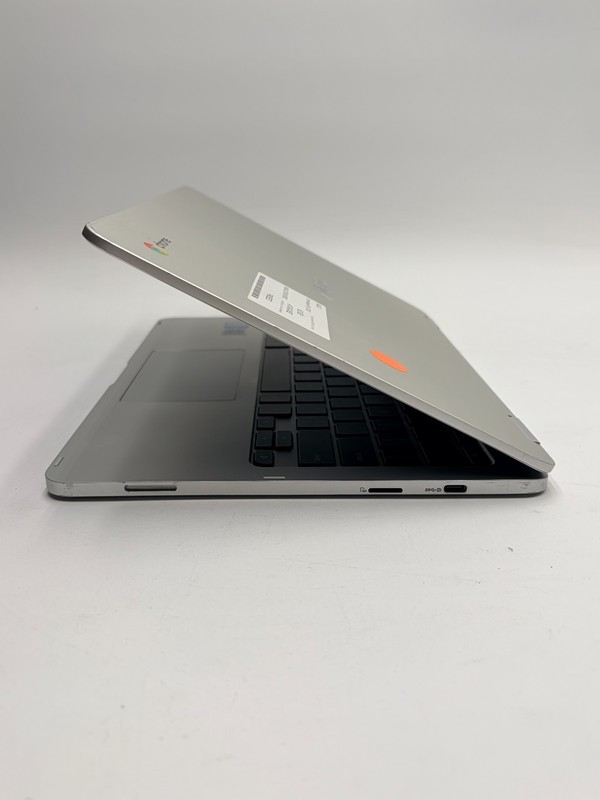 Asus Chromebook Flip C302CA 12.5" | Intel M3-6Y30 | 4GB Ram | 64GB HDD gallery