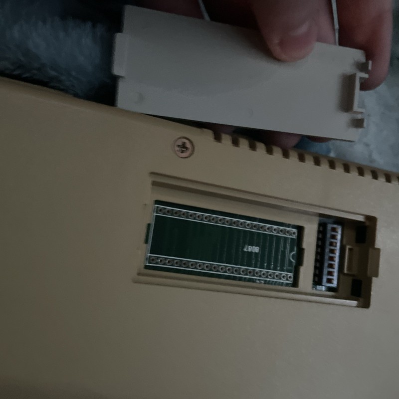 LOT Zenith Z-180 Pc Laptop Unknown If It’s Working With Inserts + Bag No Charger gallery