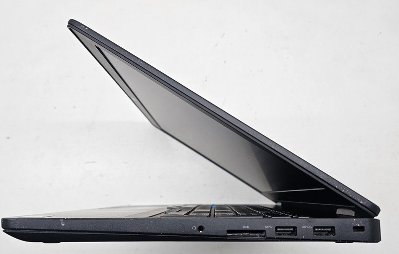 Dell Latitude E5570 15.6" Laptop Intel Core i5-6300U NO RAM/HD/OS/POWER (FL) gallery