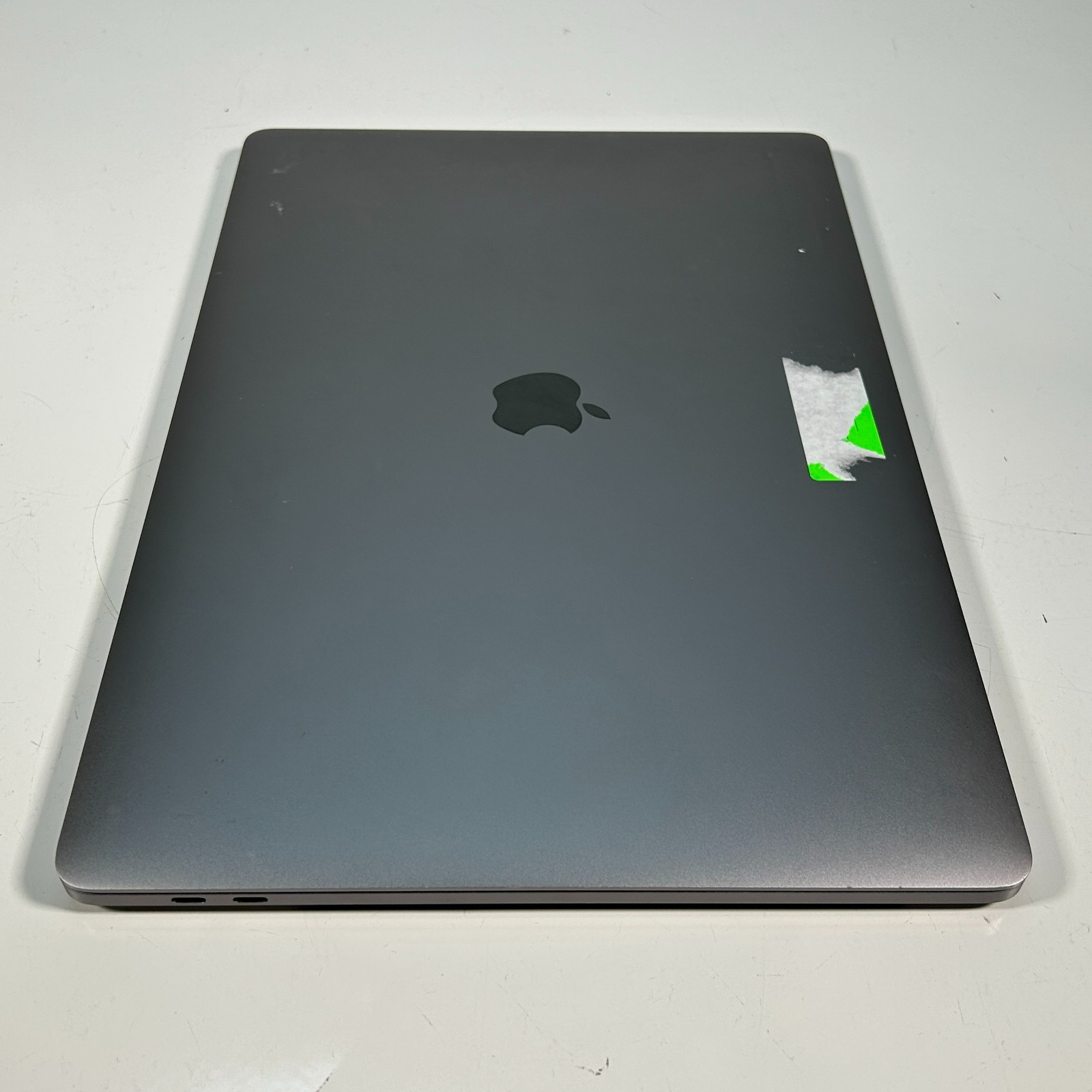 Apple MacBook Pro A1990 i7-9750H 2.6GHz 16GB RAM 256GB NVMe Sequoia 15.7.7 Used gallery