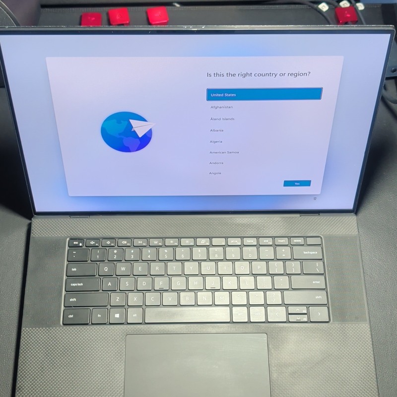 Dell Precision 5760 17" i9-11950H 64GB RTX A3000 gallery