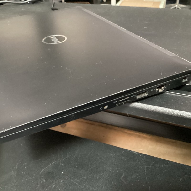 Dell Latitude 7480 14.0" | i5-7300U@2.6GHz | 8GB RAM | 512GB SSD | Win 10 Pro gallery