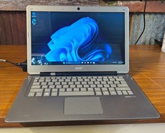 Acer Aspire S3 (Windows 11 / Core i5-2537M / 4GB / 256GB SSD) + Charger