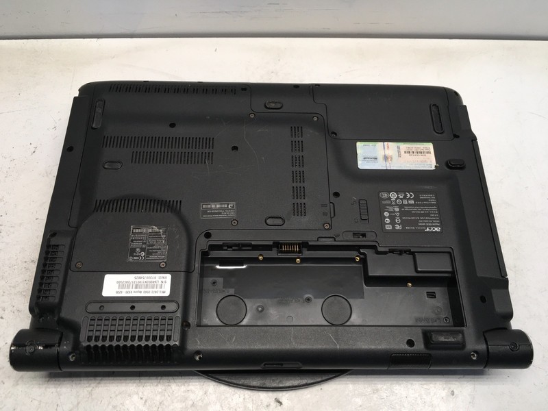 Acer Aspire 6930-6235 Intel Core 2 Duo T6400 2GHz 4 GB NO HDD/Battery-Dim Screen gallery