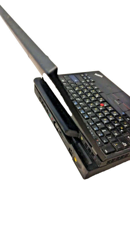 Lenovo ThinkPad X220 12.5in + docking station, fully working! gallery
