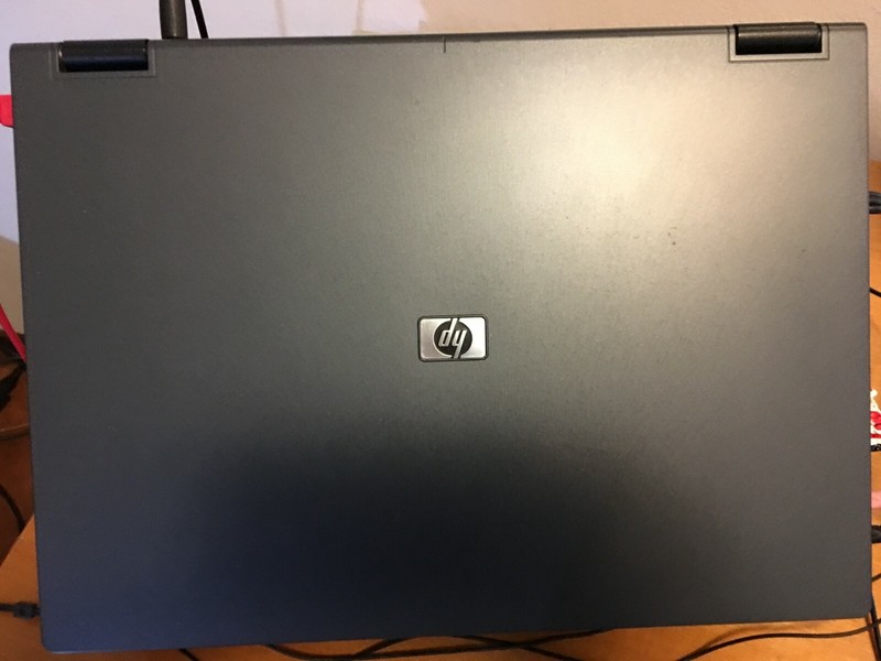 Notebook Compaq nx7300 15.6" Intel Celeron 1,73 Ghz RAM 3 GB - HD 250 GB gallery
