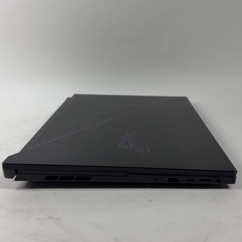 Asus ROG Zephyrus Duo 16 GX650P 14" Laptop (PLEASE READ) gallery