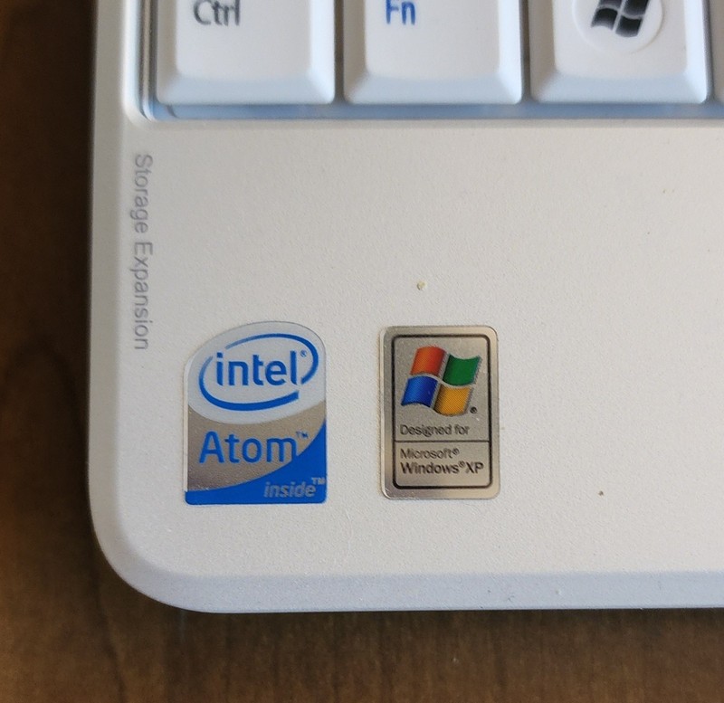 Working Acer Aspire One Series ZG5. Build a cyber deck? gallery