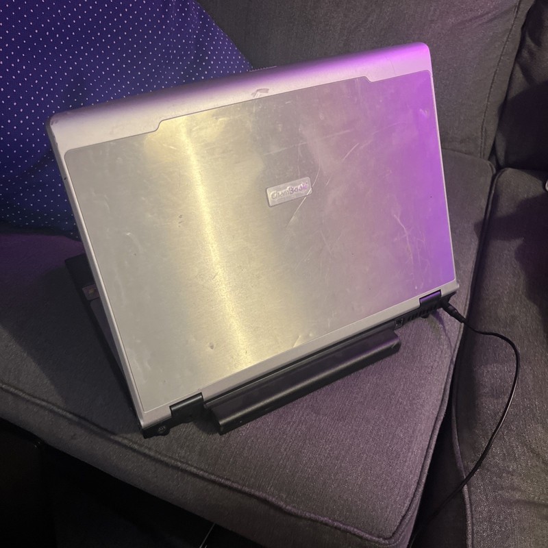 Vintage ChemBook EL80 Laptop, Core 2 Duo, Windows XP, 1GB Ram Works gallery