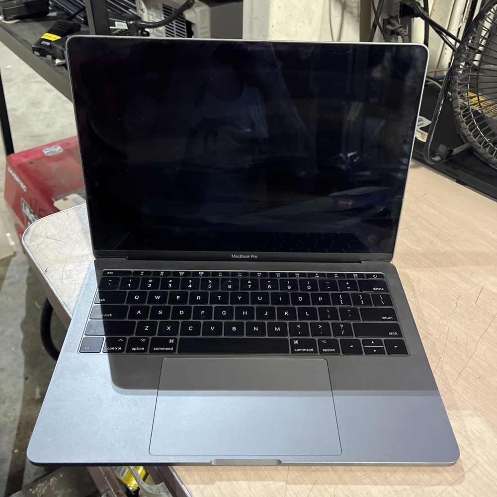 APPLE MACBOOK PRO 13" MID-2017 CORE I5-7360U 2.3GHZ 8GB RAM NO HD