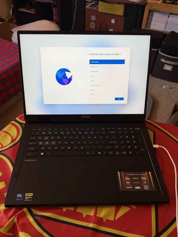 MSI Raider 18” HX AI A2XW Gaming Laptop Ultra 9 64GB RAM 2TB SSD *Minor Dent* gallery
