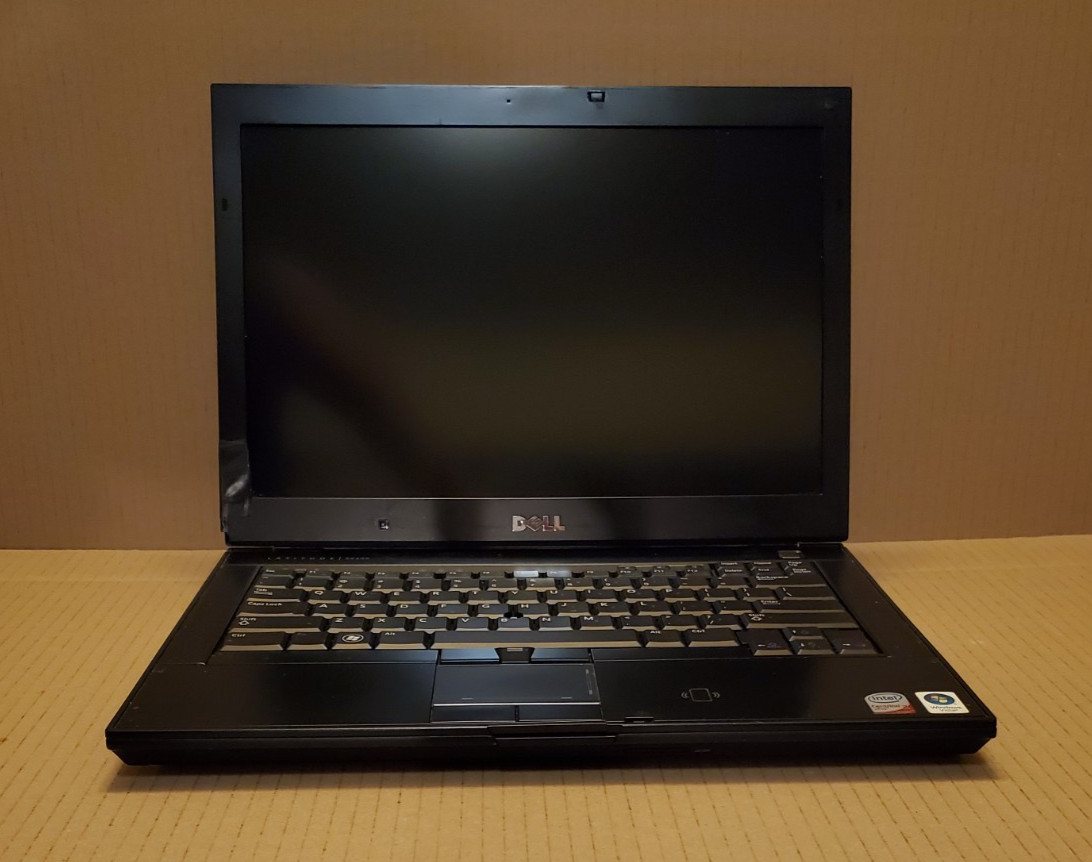 Dell Latitude E6400 Laptop 14" Intel Core 2 Duo P8400 2.26GHz - Retro Gaming gallery