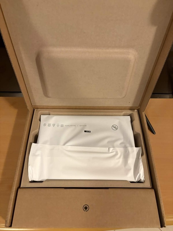 Dell Pro 13 Premium PA13250 gallery