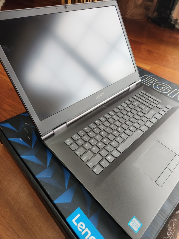 Lenovo Legion Y740-17IRHg 17.3” (Core i7 9750H, RTX 2070) gallery