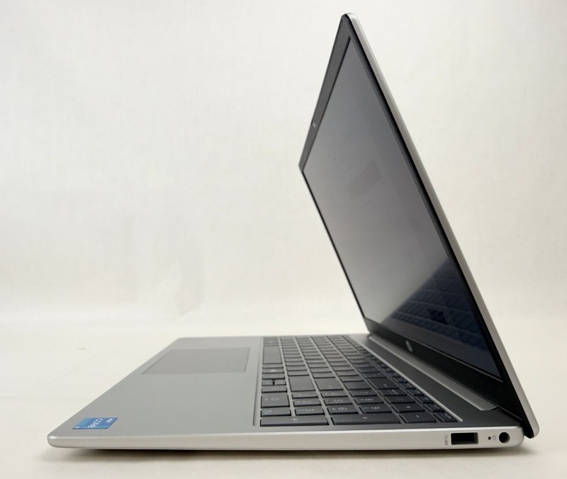 HP 15-fd0083ca 15.6" FHD Touch i3-1315U 16GB 512GB SSD W11H gallery